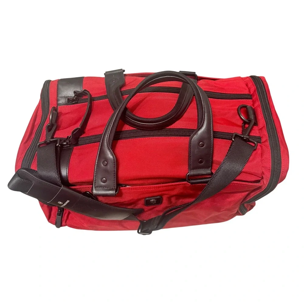 Victorinox Duffel Bag Unisex Large Red Good Ballistic Nylon‎ Leather Trim Travel